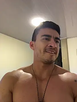 chris_clarck (M young) - take off my shirt😉😏