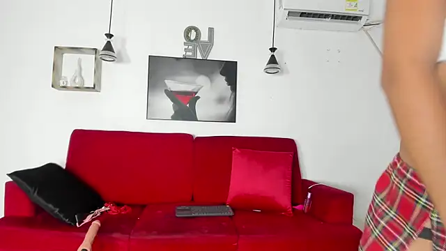 sophia_milton webcam