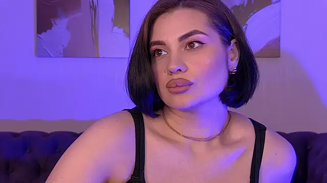 AdrianaToress webcam