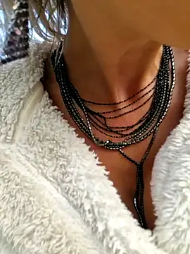 CelynaRoss webcam