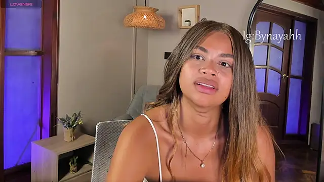nayah__ webcam