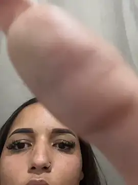 Maryhotangel webcam