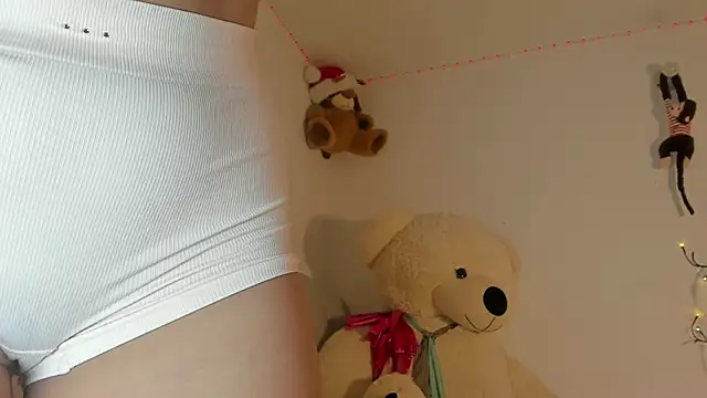 sarahcute14 - SarahCute14's free webcam - UK Sex Cams
