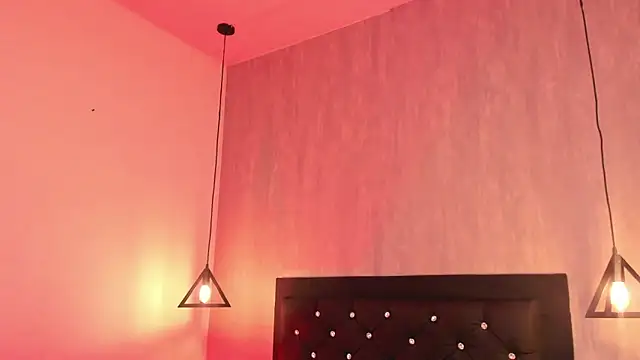 curly_babe webcam