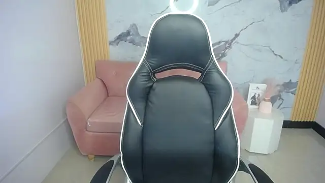 ailyn_ch1 webcam