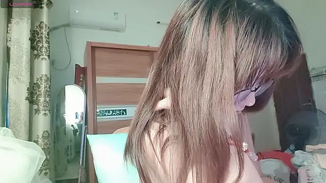Lili_666 webcam