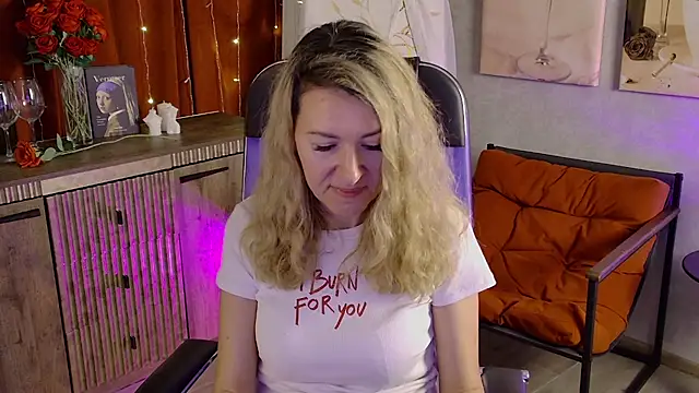 donnasmitth - DonnaSmitth's free webcam - UK Sex Cams