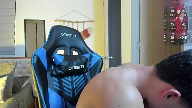 mateoleonee webcam