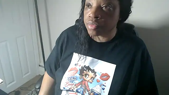 Sexymona1218 webcam
