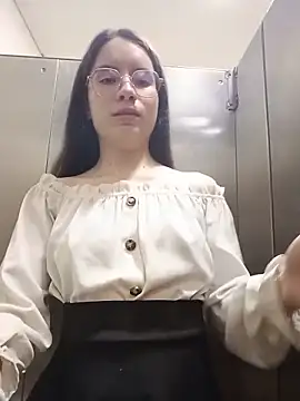 Lilith0423 webcam