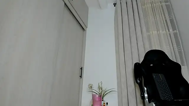 Biscuit_oliva webcam