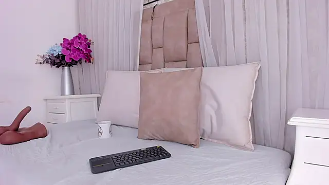 CannelaSmith webcam