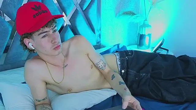 nova_salvatore webcam