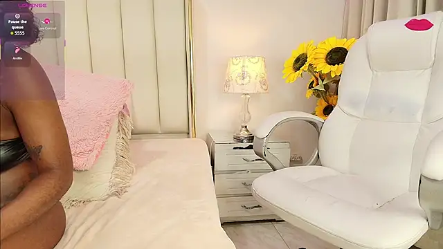 _NinaFox_