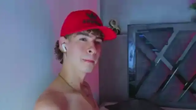 nova_salvatore webcam
