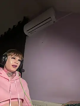 FemboyShow webcam