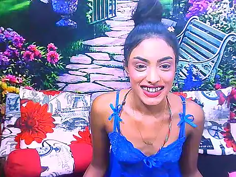IndianPretty14u2Luv webcam