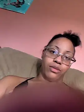 Synfulsymone9 webcam