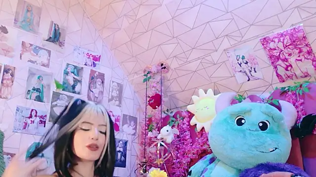 Alicebenett webcam