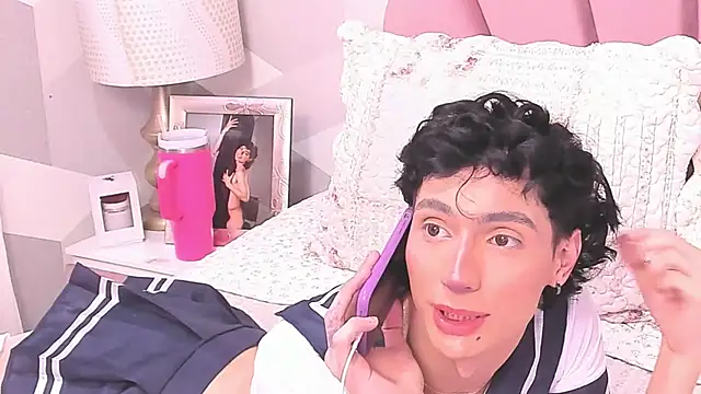 KylieMonnett webcam