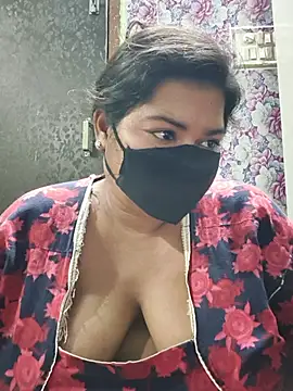 Liyaa_24 webcam