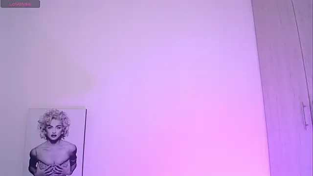 Millie_bobby webcam