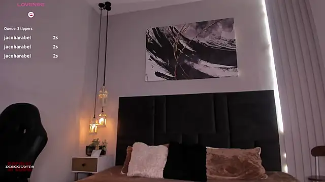 Raven_Dooll webcam