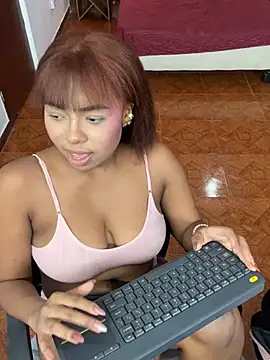 Kloe_rousse01 webcam