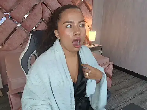 TamaraaHoney webcam