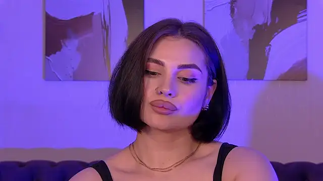 AdrianaToress webcam