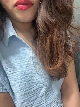 Yours_soniya11 webcam