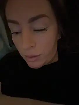 ChristinaSiemone's live cam