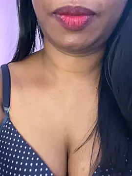 tamil_aarathi (F young) - Drink water