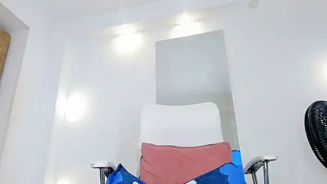violet_giraldo webcam
