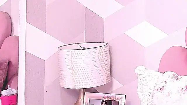 KylieMonnett webcam