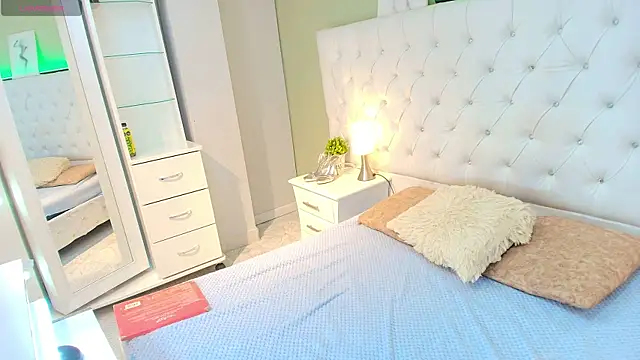 Lindacarterr_ webcam