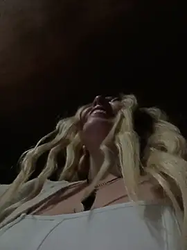 madelaine- webcam