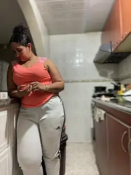 carola-ross - Carola-Ross's free webcam - UK Sex Cams