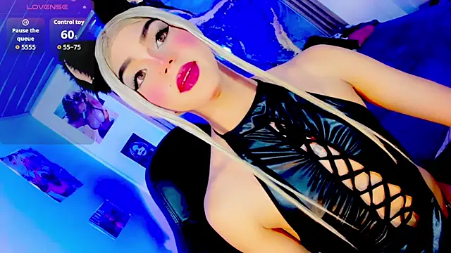 blonde_queen- webcam