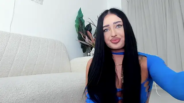 emeraldkatt - EmeraldKatt's free webcam - UK Sex Cams