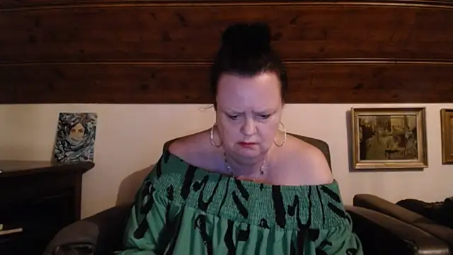 tiffanymature - TiffanyMature's free webcam - UK Sex Cams