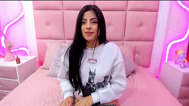 denissemd - DENISSEMD's free webcam - UK Sex Cams
