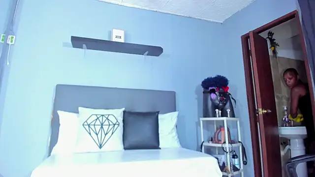 Coco_Kiss webcam