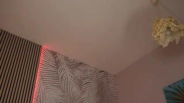MiaVelvety webcam