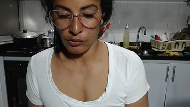 kateleyagrey webcam
