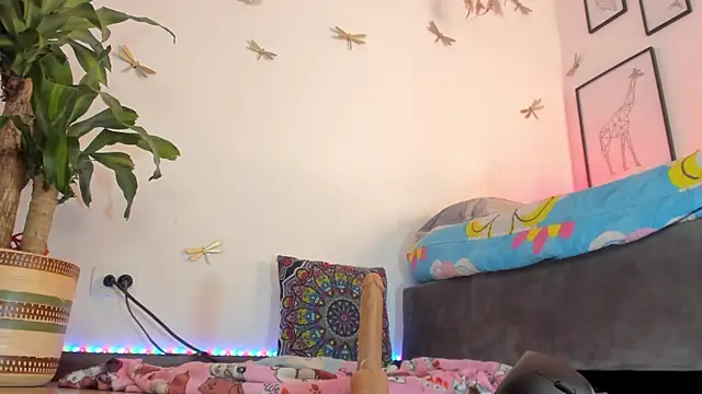 princessluna_19 webcam