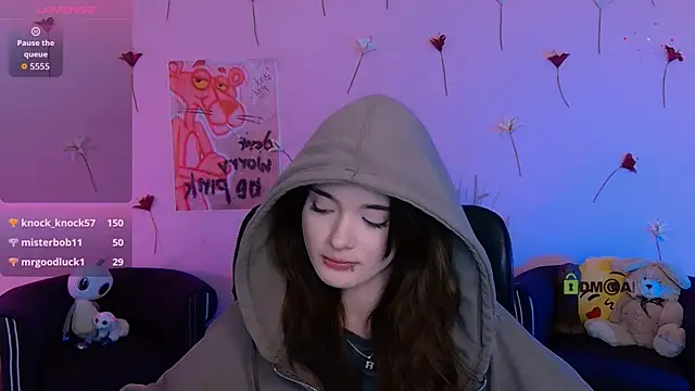 liana_kisses webcam