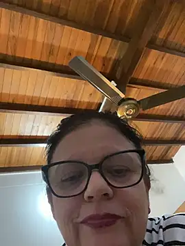 Sharongirl07 webcam