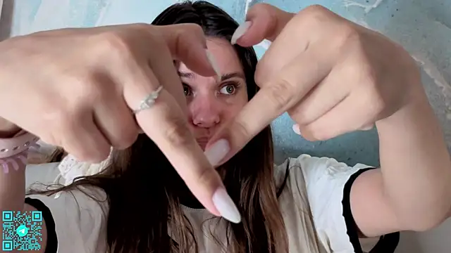 chloemilka webcam