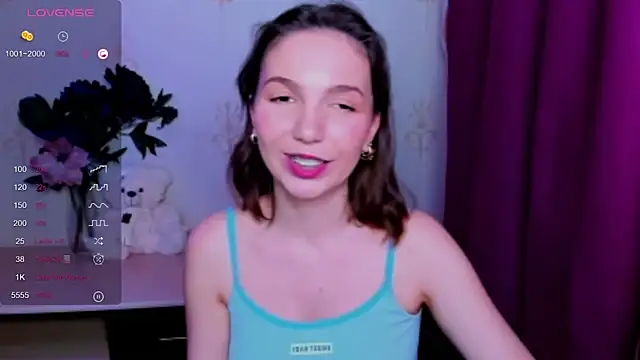 KindHazelHere_ webcam